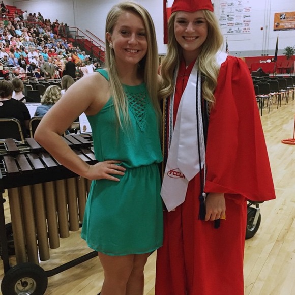 Green Dress - Picture 5 of 5